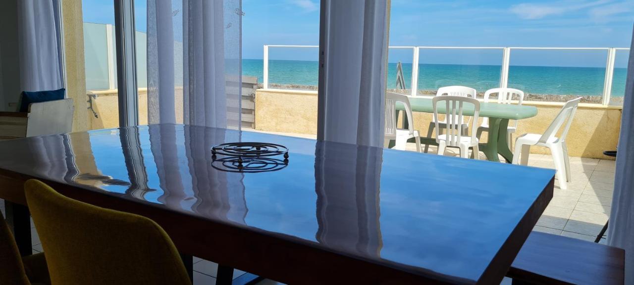 Relais Des Iles Saint Marcouf Villa Екстериор снимка