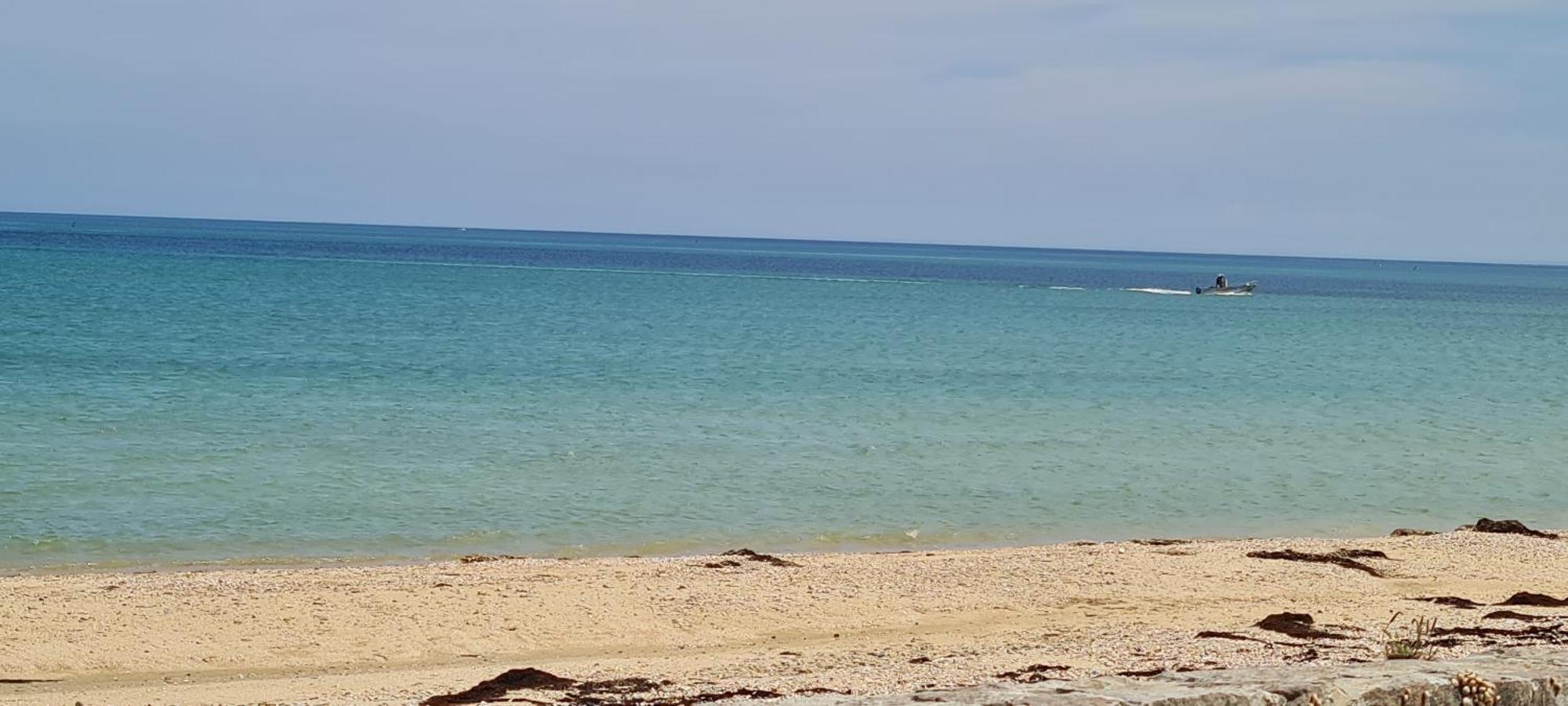Relais Des Iles Saint Marcouf Villa Екстериор снимка
